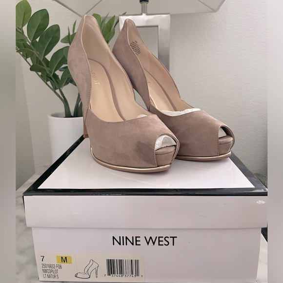 NIB Nine West Natural Copilot 7M - Picture 1 of 9
